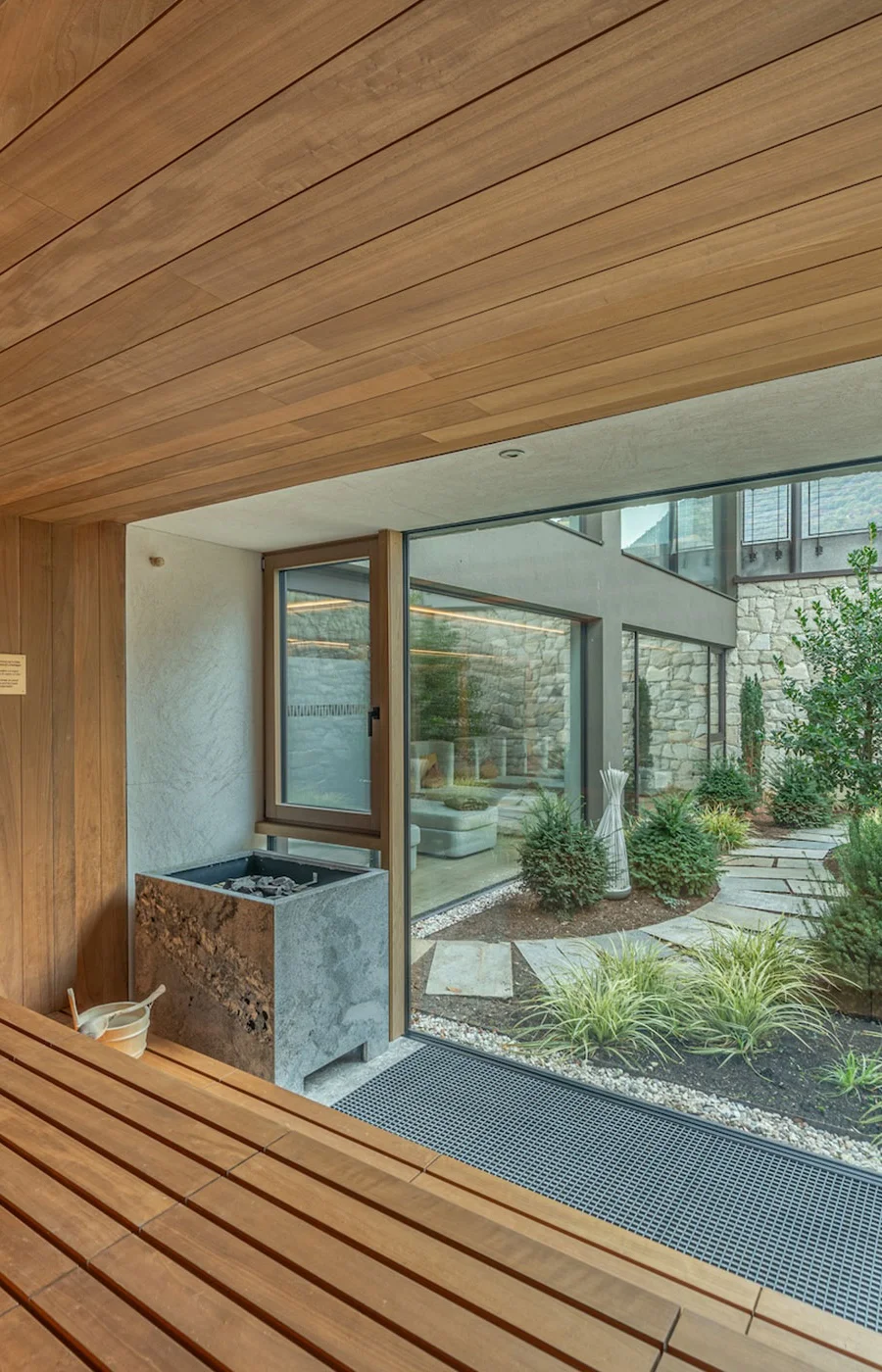 SAUNA